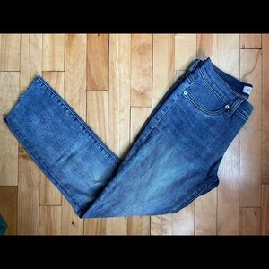 Henry & Belle super skinny ankle blue jeans. Size 25